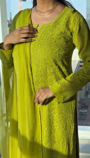 Janhavi Mukaish Viscose Kurta set with dupatta