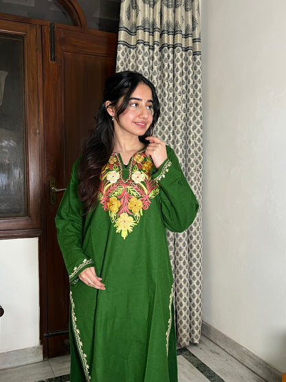 Zoha Kashmiri wool long kurta- green