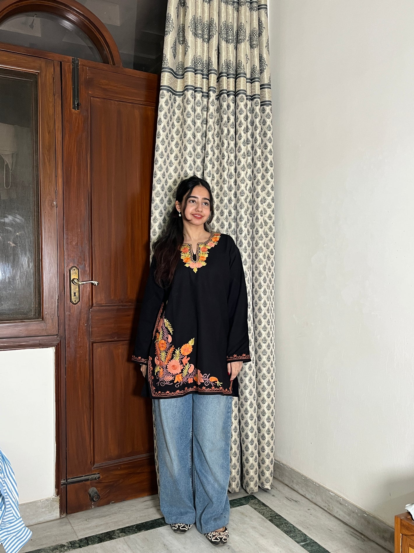 Kusum Kashmiri Short woollen Pheran - Black