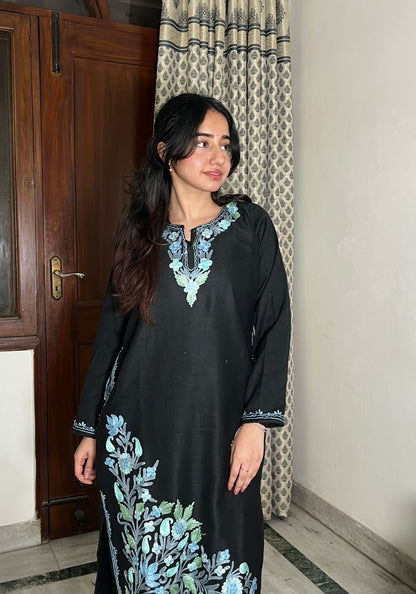 Zoha Kashmiri wool long kurta- Black
