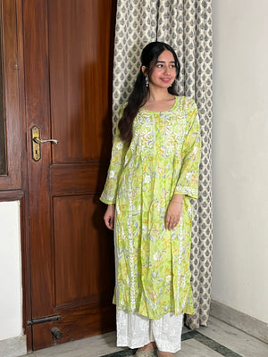 Vaishali Mulmul Chikankari Kurta- Green
