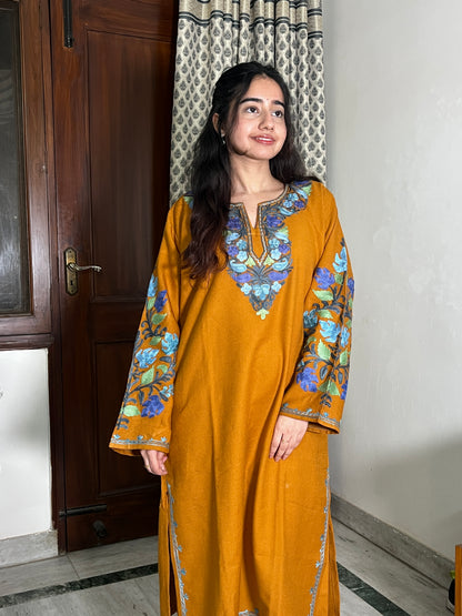 Tarini Kashmiri Woollen kurta set- Orange