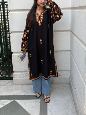 Saima Kashmiri Aari Woollen Pheran- Black
