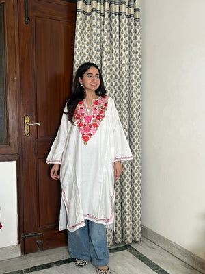 Trisha Aari Woollen Pheran- White
