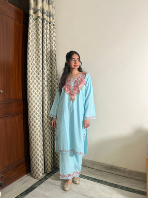 Saira Kashmiri cotton Aari Kurta Set- Blue