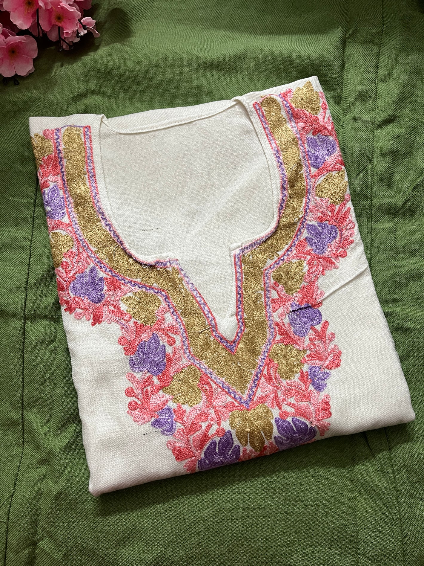 Noor Aari Woollen Pheran- White