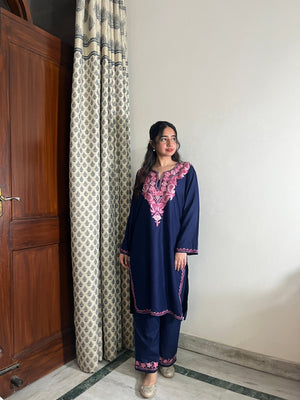 Saira Kashmiri cotton Aari Kurta Set- Navy Blue