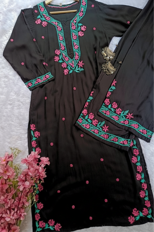 Yasmin modal chikankari kurta set- Black