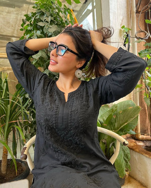 Zoya Rayon Tone Kurta Set- Black