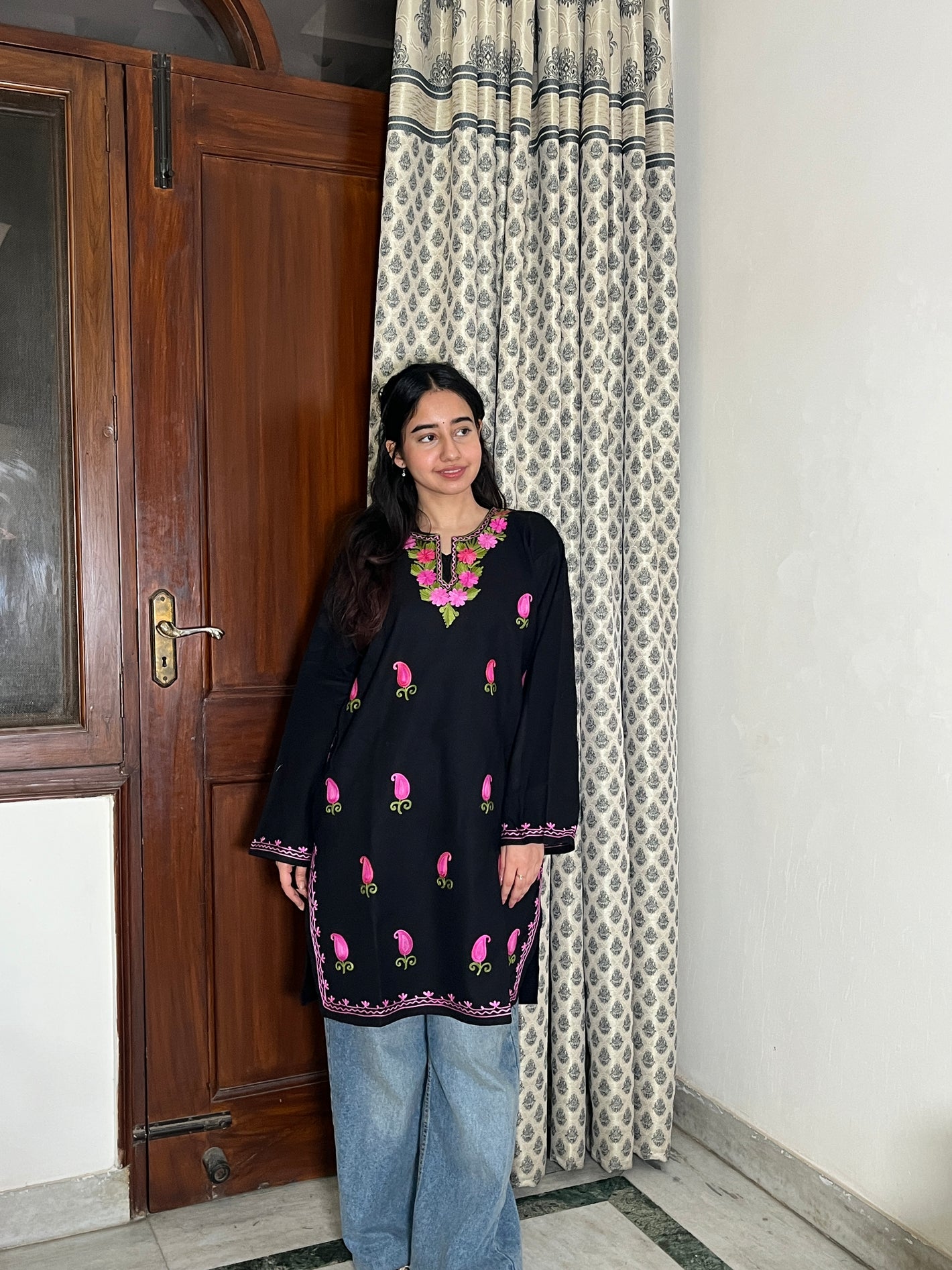 Kusum Kashmiri Short woollen Pheran - Black