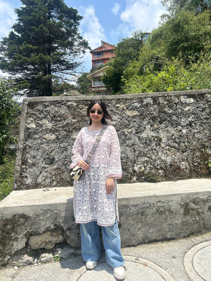 Zoya Aari Georgette Kurta- Baby pink