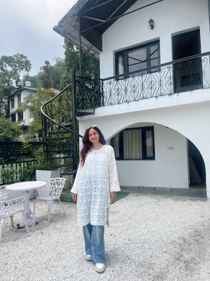 Zoya Aari Georgette Kurta- White