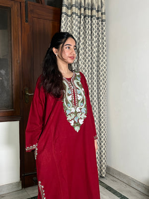 Sara Aari Woollen Pheran- Maroon