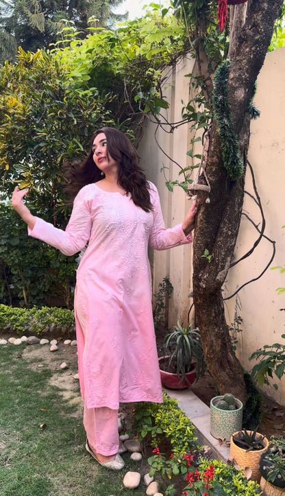 Jia Mulmul Cotton ombre Chikankari Kurta set- Pink