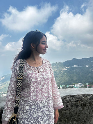 Zoya Aari Georgette Kurta- Baby pink