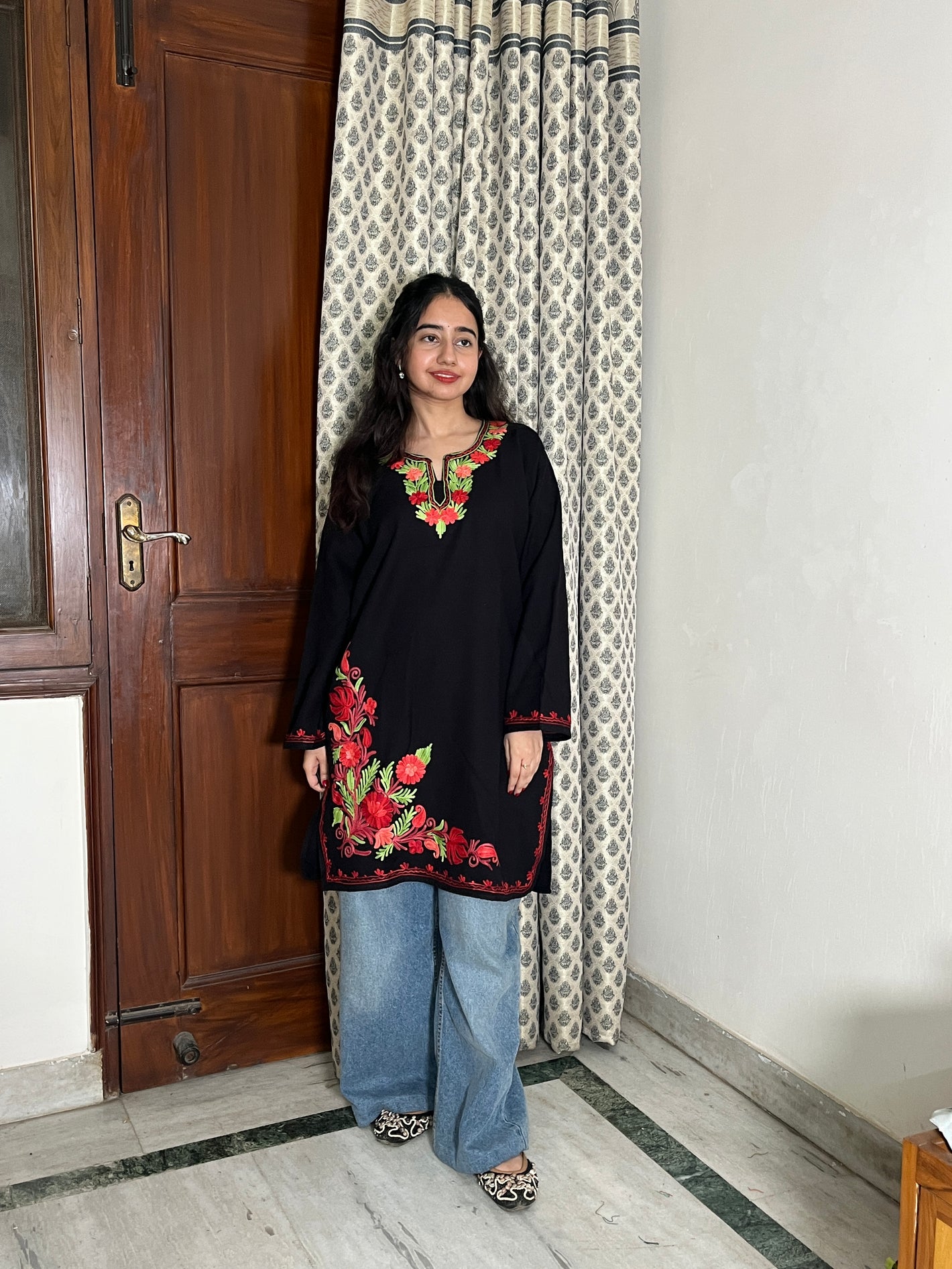 Kusum Kashmiri Short woollen Pheran - Black