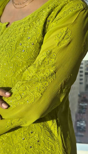 Janhavi Mukaish Viscose Kurta set with dupatta