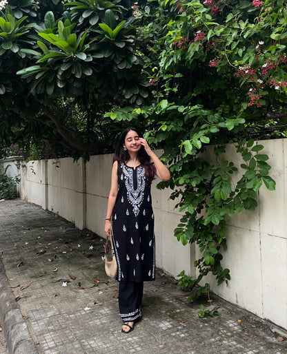Kavya rayon sleeveless Kurta Set- Black