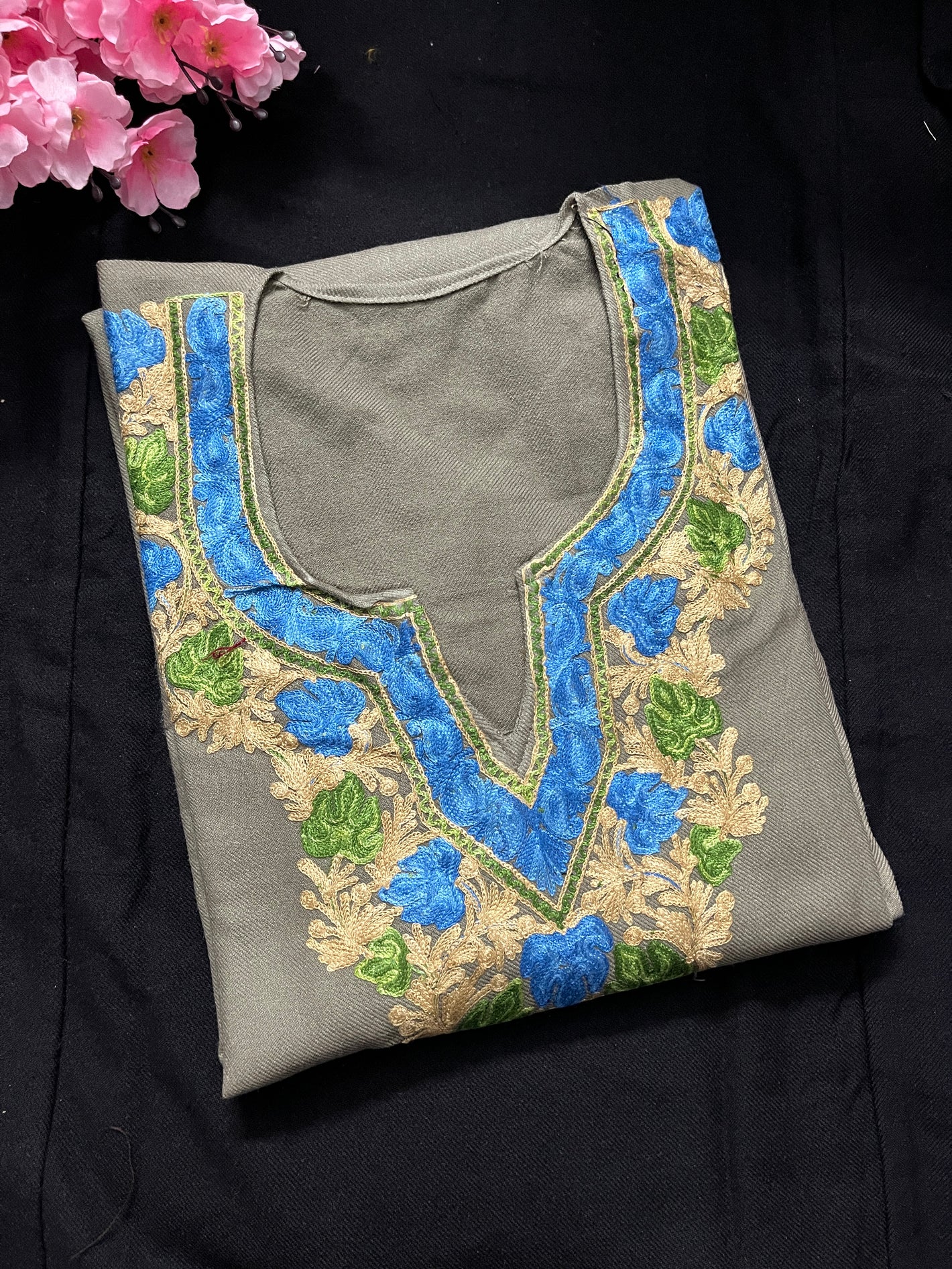 Noor Aari Woollen Pheran- Olive green