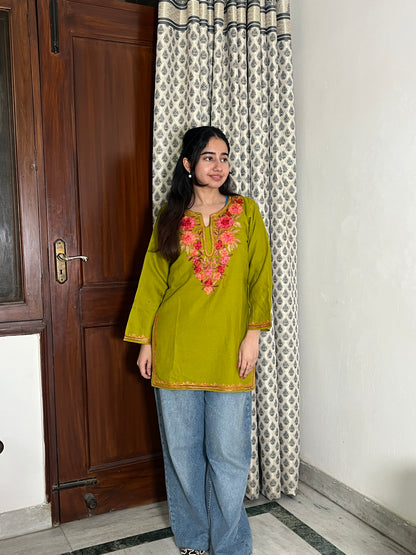 Soha Kashmiri Short woollen Kurti- Green