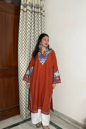 Firoza Kashmiri Aari Woollen Pheran- Rust