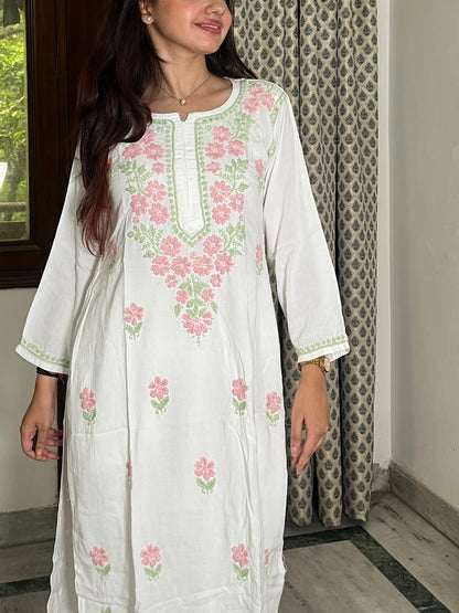 Dia modal Rose chikankari kurta set- white
