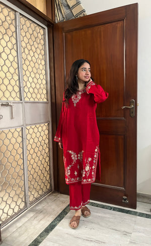 Kashmiri Woollen kurta set- Red