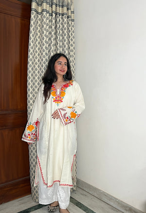 Firoza Kashmiri Aari Woollen Pheran- White