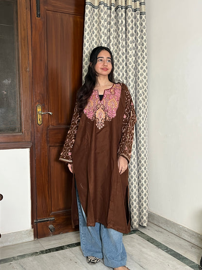 Jiya sozni Woollen Kashmiri Pheran- Brown
