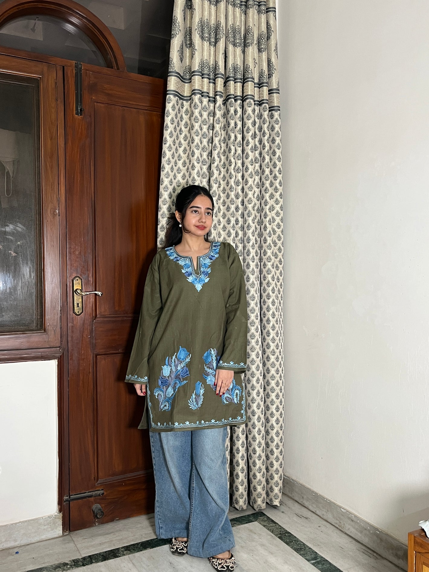 Kusum Kashmiri Short woollen Pheran - Olive Green