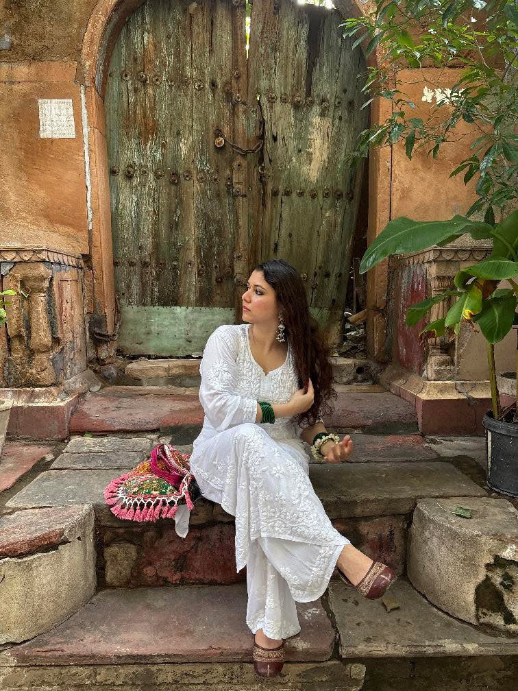 Palak modal chikankari kurta set- white